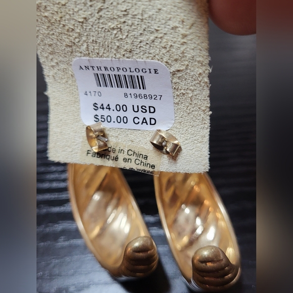 Anthropologie Large Gold Tone Seashell Huggie Stud‎ Earrings 1.5" Long NWT - Picture 7 of 7